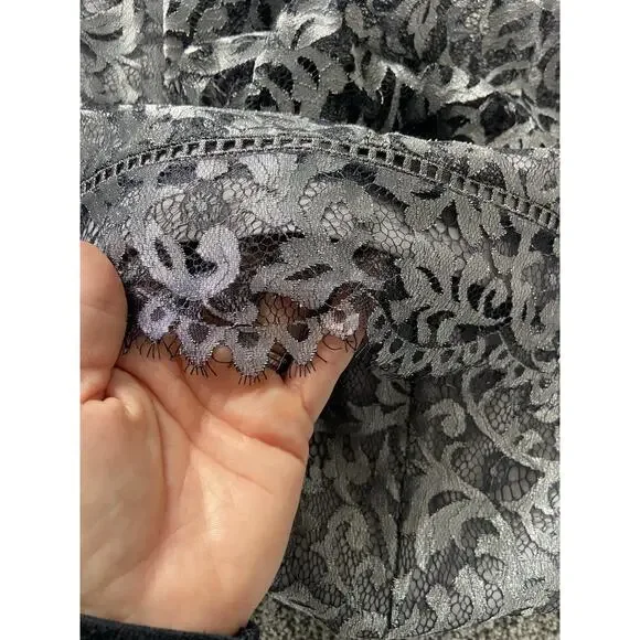 Women’s White House Black Market Dress Gray Silver Size 8 Sheer Bell Sleeves - Picture 8 of 8